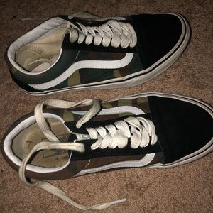 camouflage low top vans